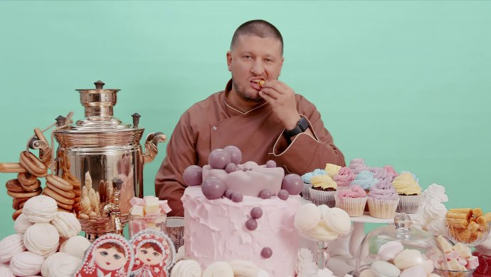 Ренат Агзамов шоу кондитер