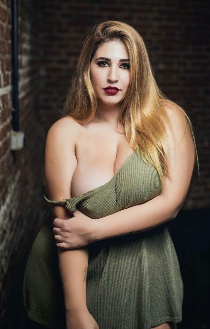 Natalia Lozano patron