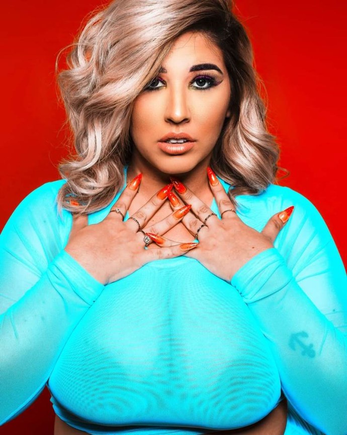 Natalia Lozano модель плюс сайз
