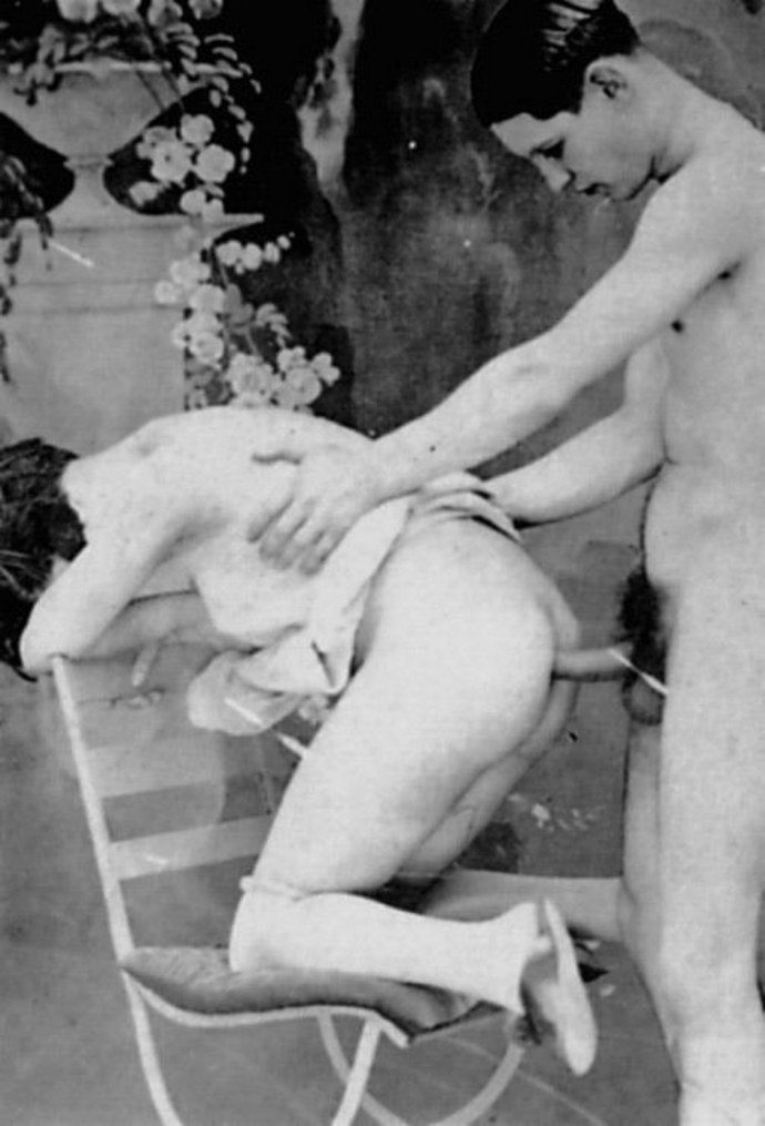 Ретро голые женщины порнография