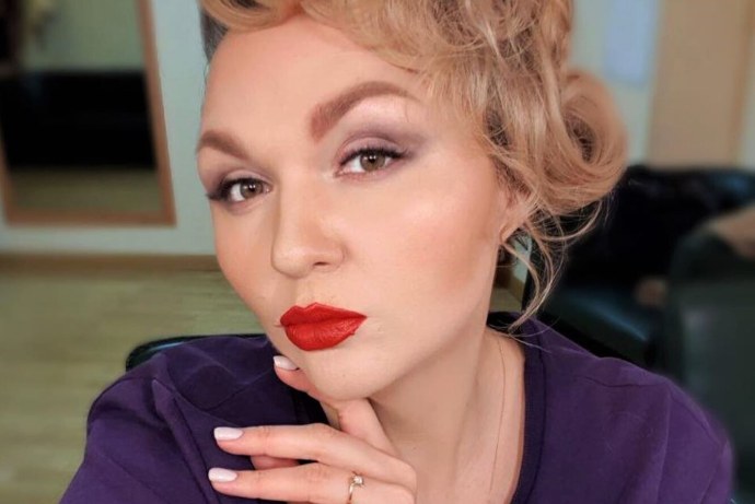 Эшли Алексис модель Plus-Size