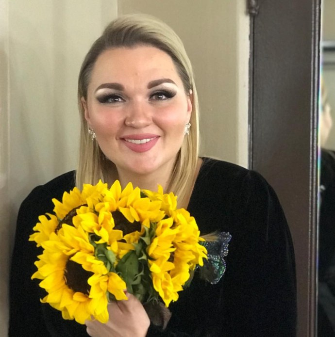 Надежда Ангарская камеди Вумен