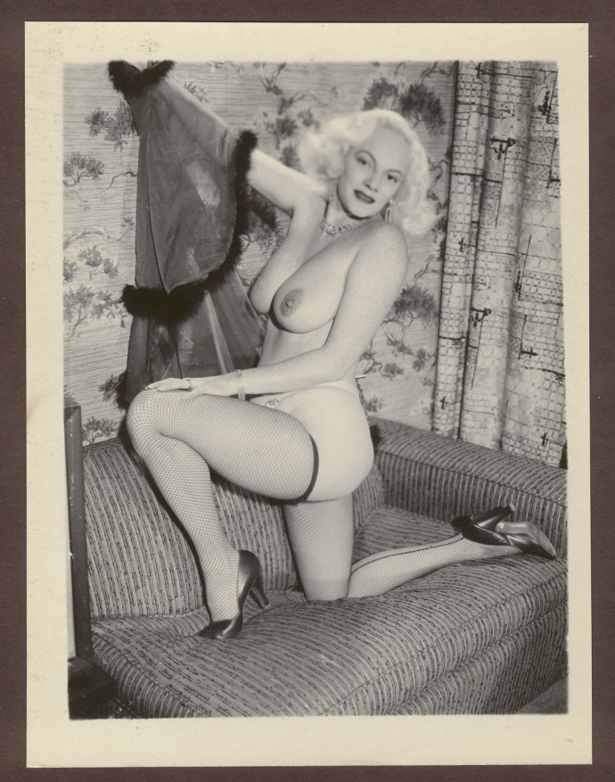 Бетти Бросмер (Betty Brosmer) голая