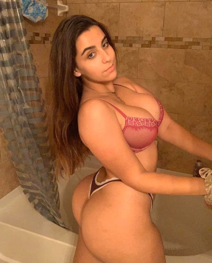 Theodora Moutinho порноактриса