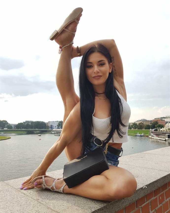Kasia Kowalska чулки