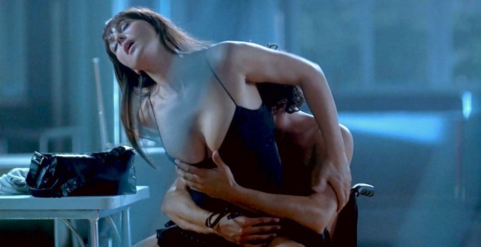 Najwa Nimri hot