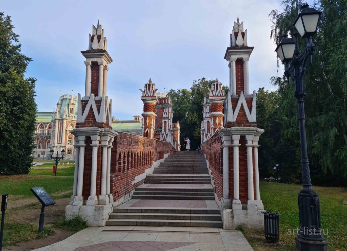 Дворец Царицыно в Москве
