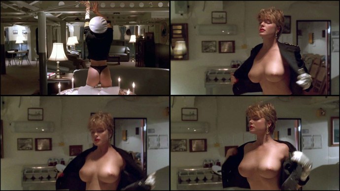 Erika Eleniak в осаде