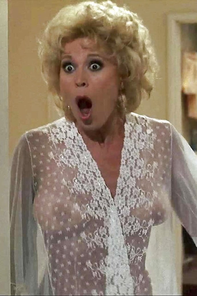 Лесли истербрук (Leslie Easterbrook) сиськи