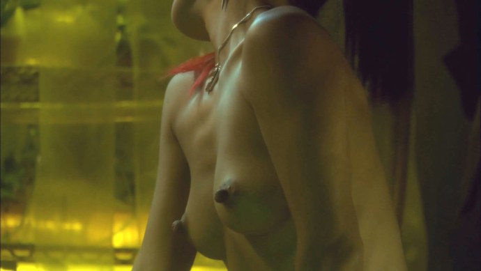Бай Лин (bai Ling) в фильме "взаперти"