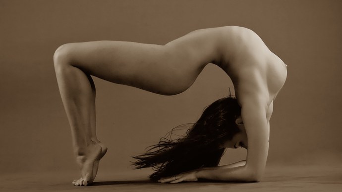 Alicia Sacramone - гимнастика ню