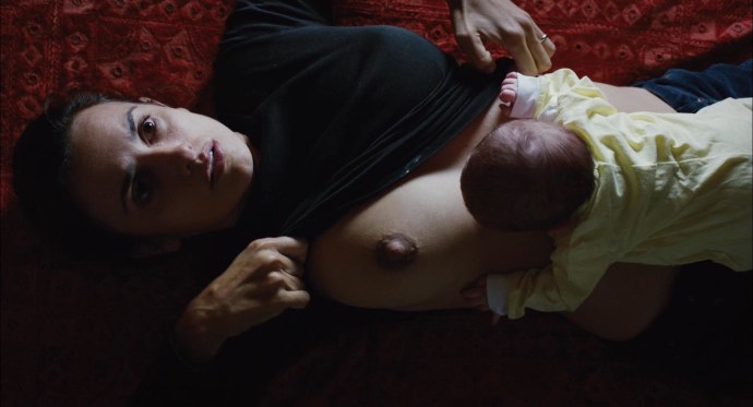 Голая Пенелопа Крус в рожденный дважды (2012)