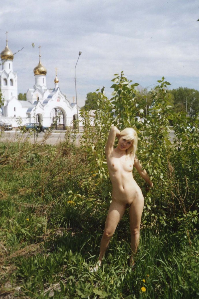 Девушки. Голые. Суздальские