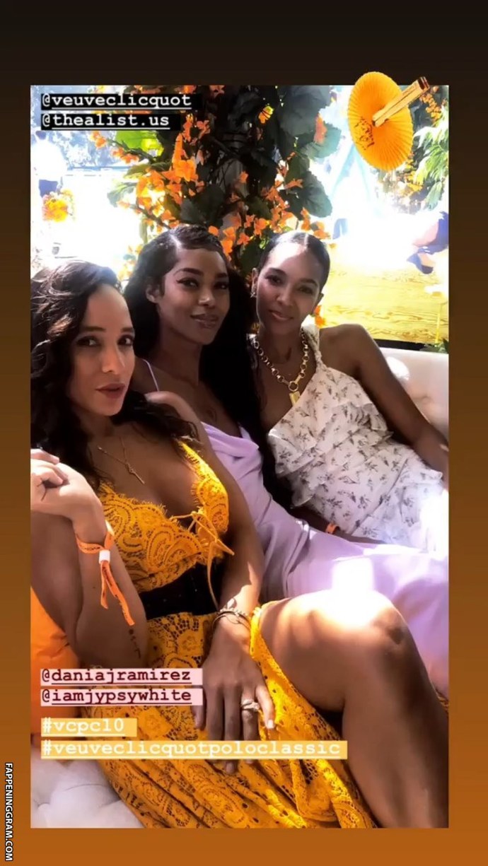 Dania Ramirez topless