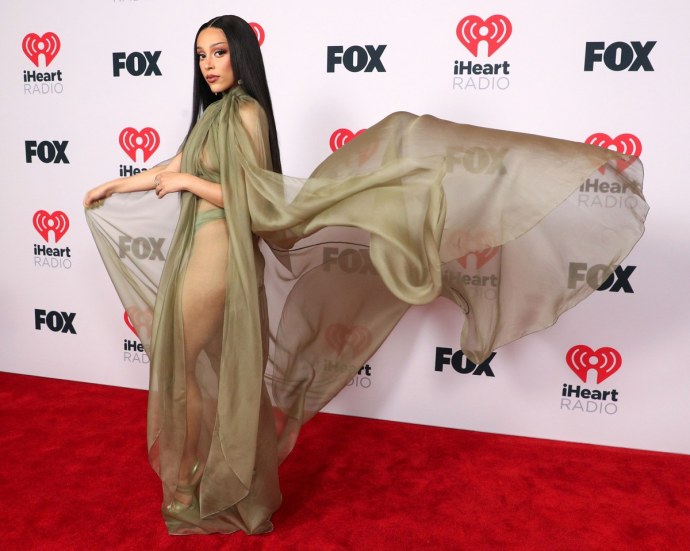 Doja Cat - Handstand