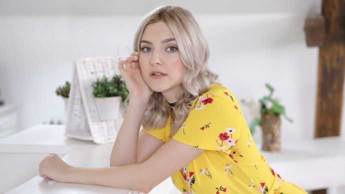 Ева Элфи (Eva Elfie)