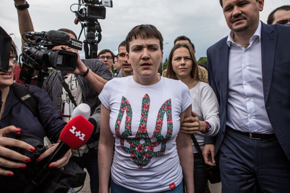 Савченко с охраной фото