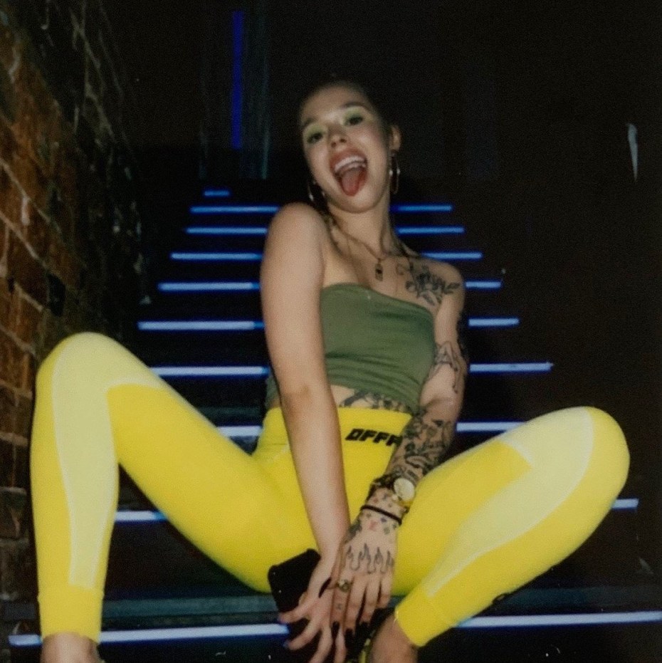 Carolines feet сливы