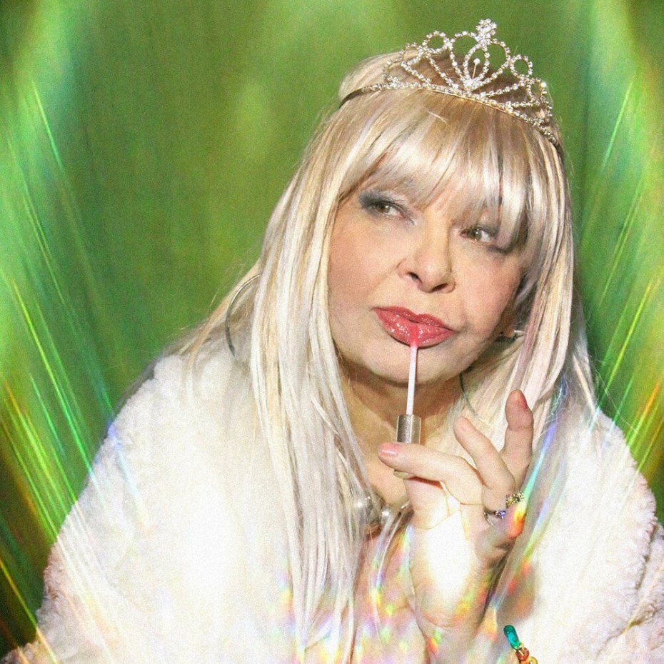 Певица Альбина Сексова