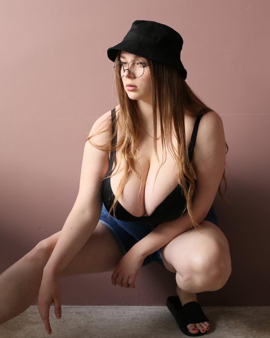 Lucy Laistner Анастасия Ложкина 2020