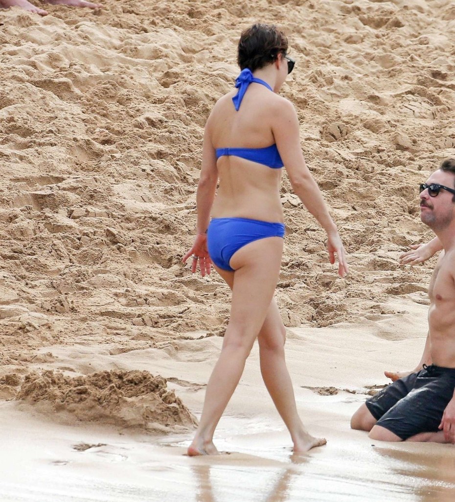 Мэри Элизабет Уинстэд голая грудь