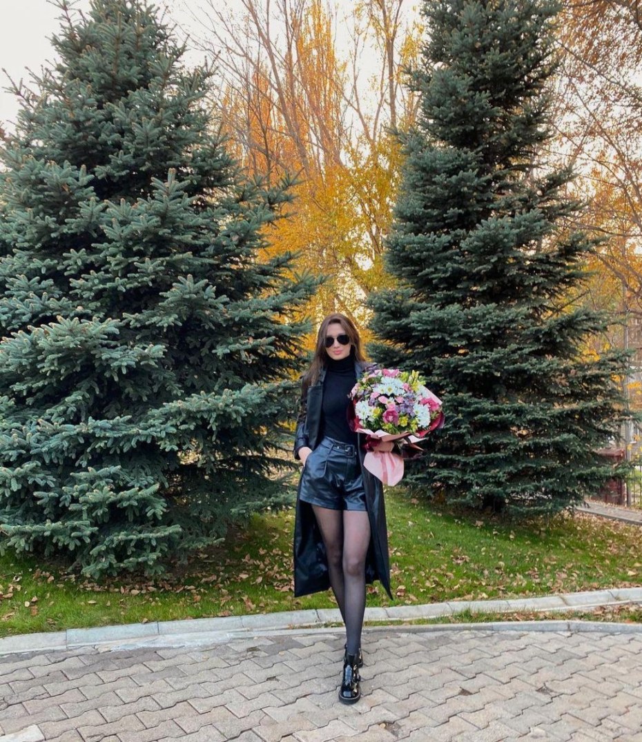 Голые ангелы с маленькой грудью