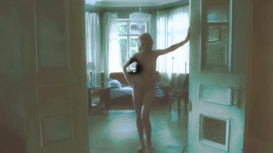 Стальная бабочка голая Мельникова
