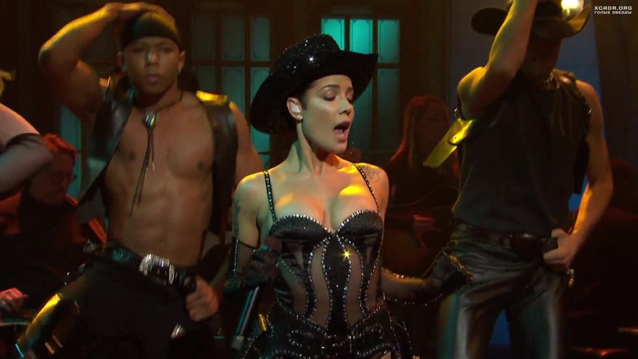 Halsey +18