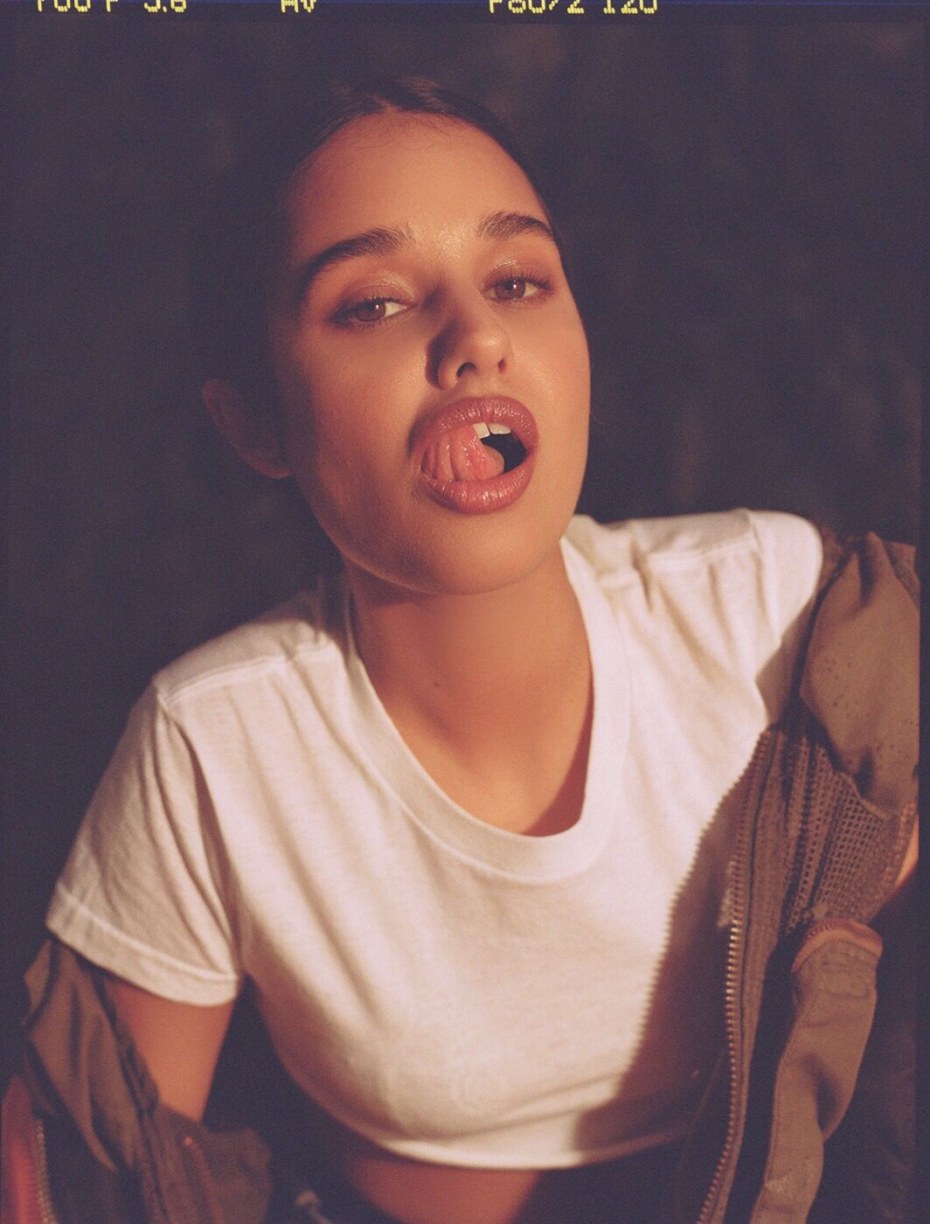 Tommy Genesis 18