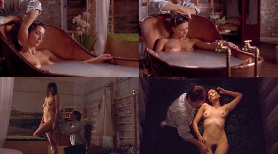 Мэгги Джилленхол naked в кино
