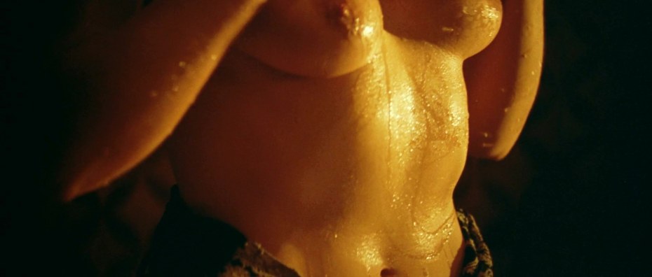 Моника Беллучи голая 1990