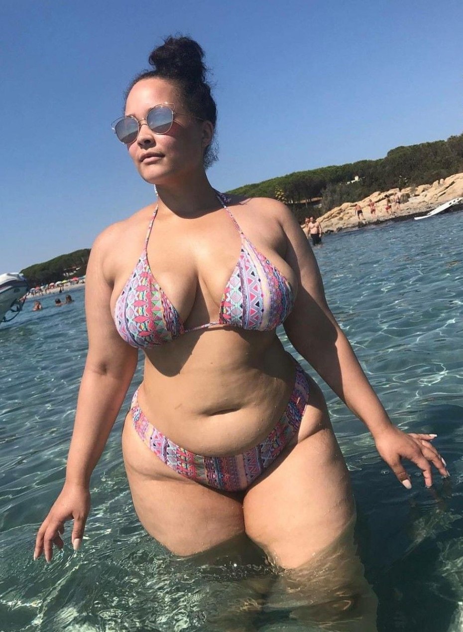 Натали Элизабет плюс сайз
