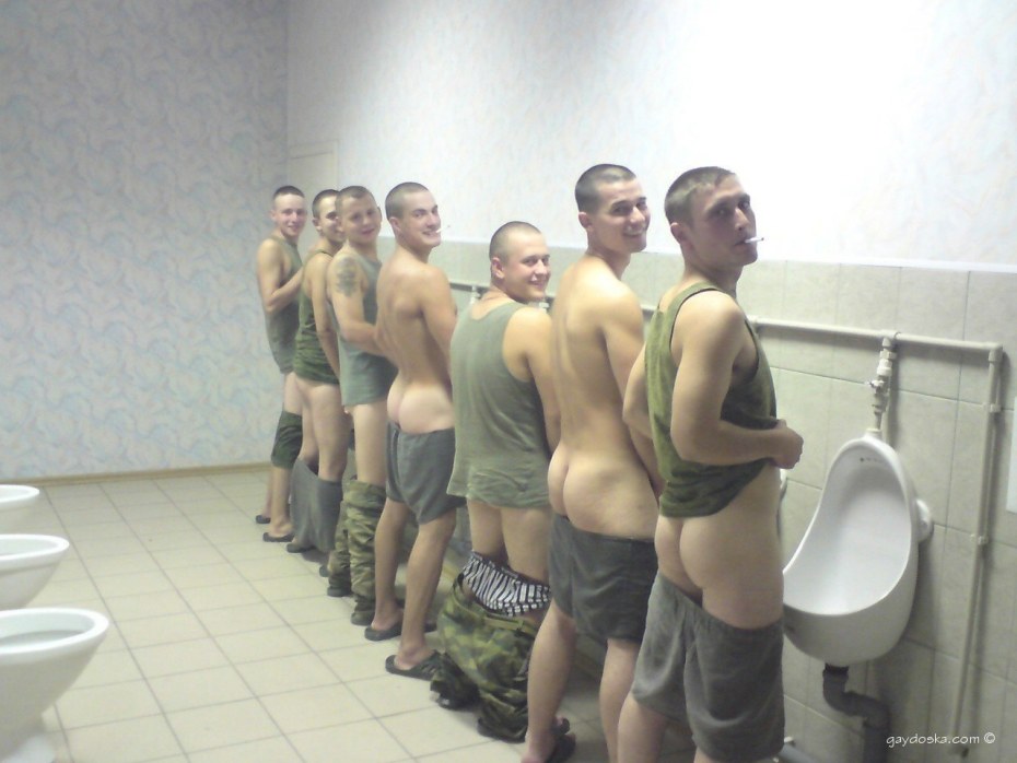 Лесби Военная униформа