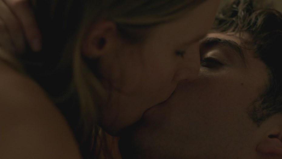 Kristen Bell sex Scene House of Lies Season 1
