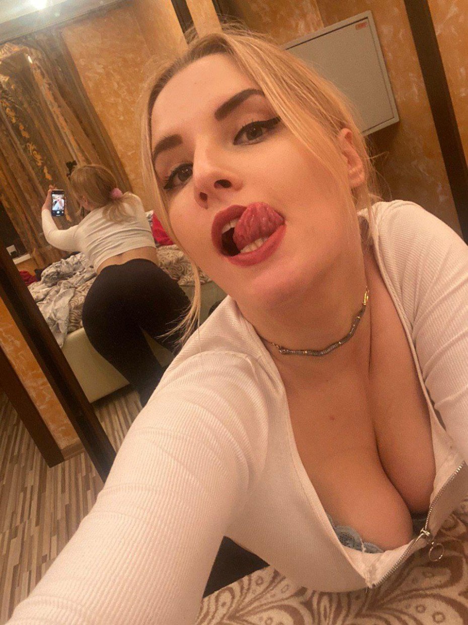 Тиктокерша клубничка Лиза