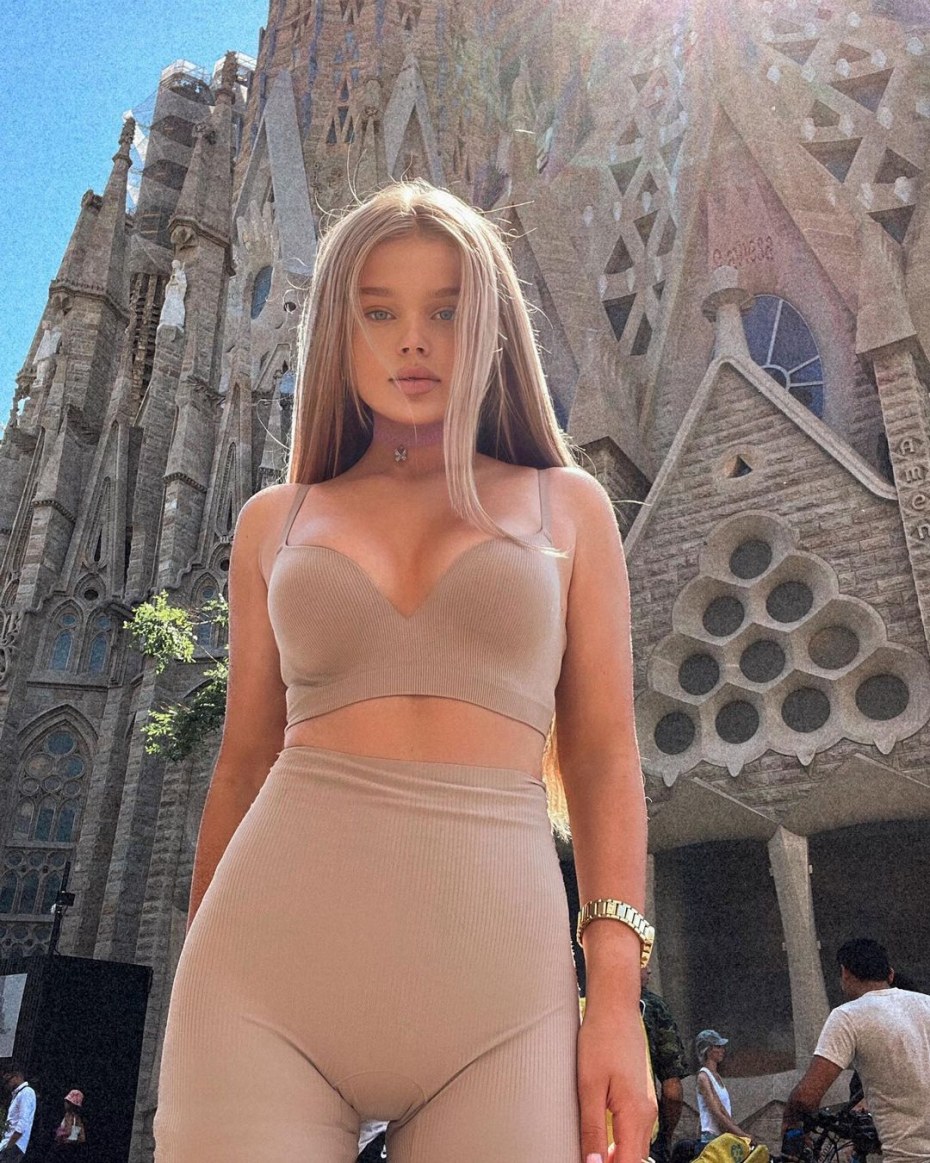 Veronica Bielik в купальнике